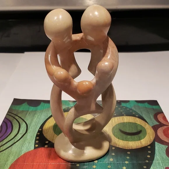 Family Soapstone Authentic Carving - Picture 3 of 7